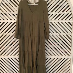 Universal Thread maxi dress with long sleeves XS Olive green